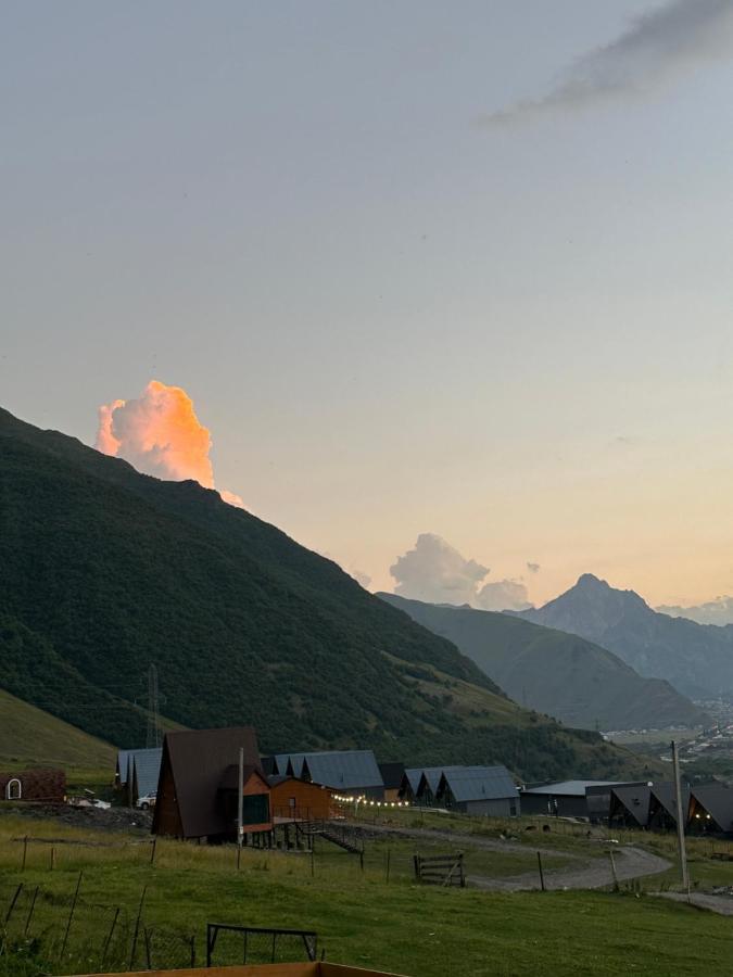 Lonely Mountain Villa Stepantsminda Exterior photo